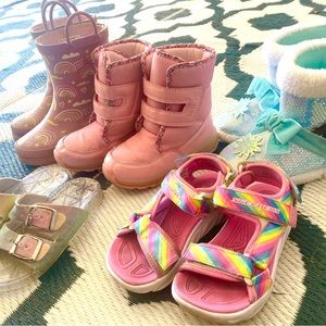 Girls shoe bundle / 5 pairs boots and sandals